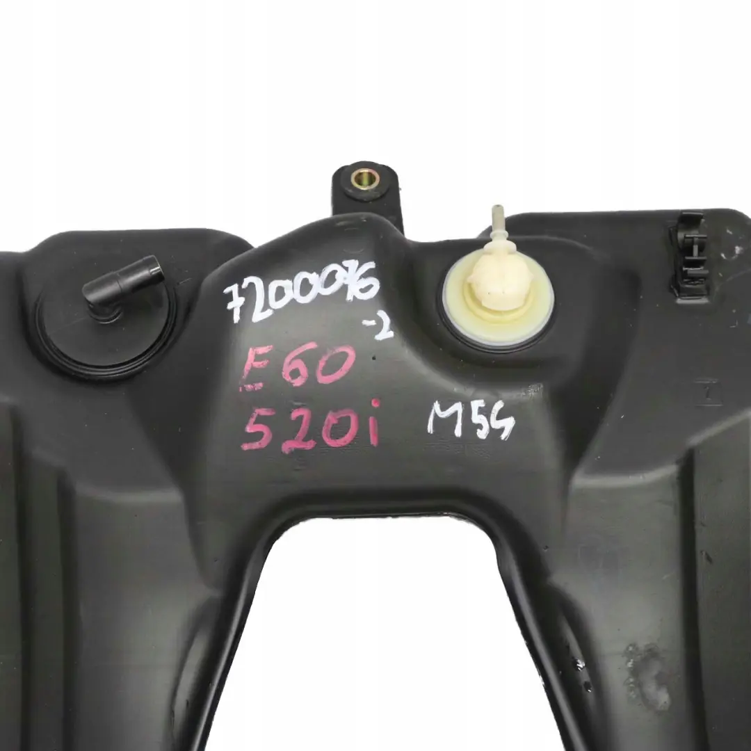 N52 zbiornik paliwa bak 7200079 do BMW E60 525i o numerze 7200076 BMW E60 525i N52 zbiornik paliwa bak 7200079 - SKU 7200076 - Numer Części 7200076