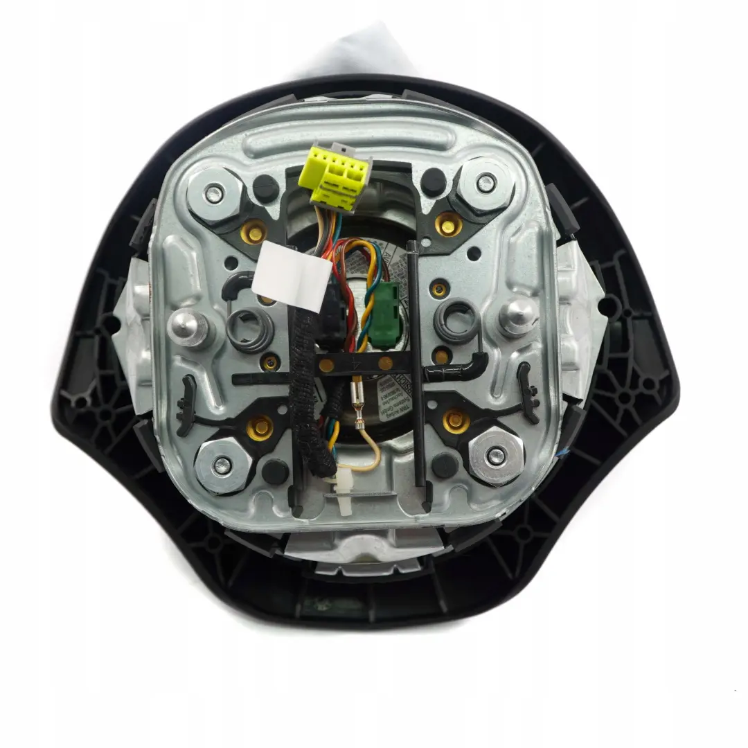 Poduszka airbag kierowcy do BMW 1 E81 E87 o numerze 6779828 BMW 1 E81 E87 Poduszka airbag kierowcy - SKU 6779828 - Numer Części 6779828