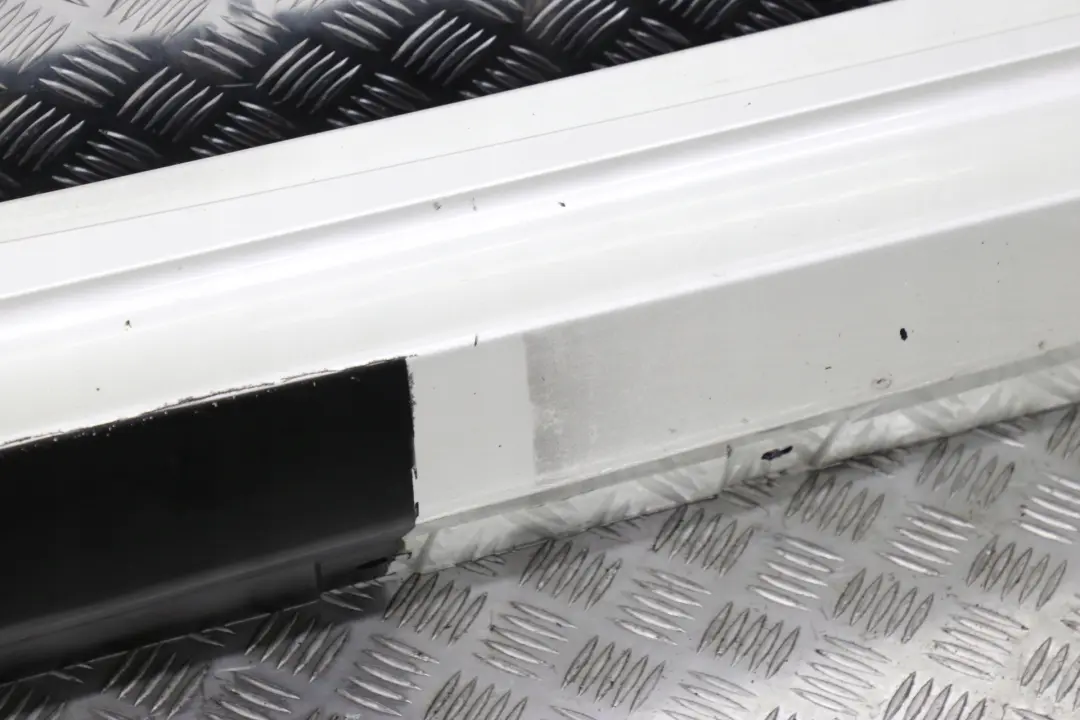 BMW E93 M3 Cabrio Listello Portiera Gonna Destra Bianco Oro - SKU 0037012-WG - Numero di parte 0037012