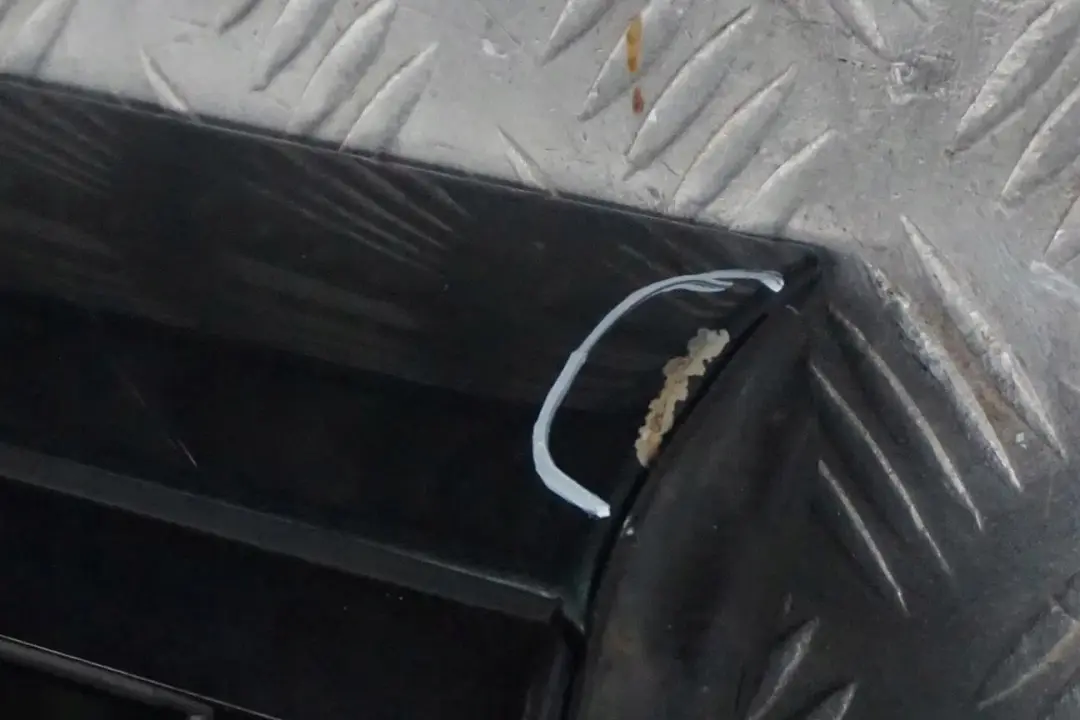 Drzwi prawy tył tylne Oxfordgruen 430 do BMW E53 X5 o numerze 8256828 BMW E53 X5 Drzwi prawy tył tylne Oxfordgruen 430 - SKU 8256828-OXF2 - Numer Części 8256828