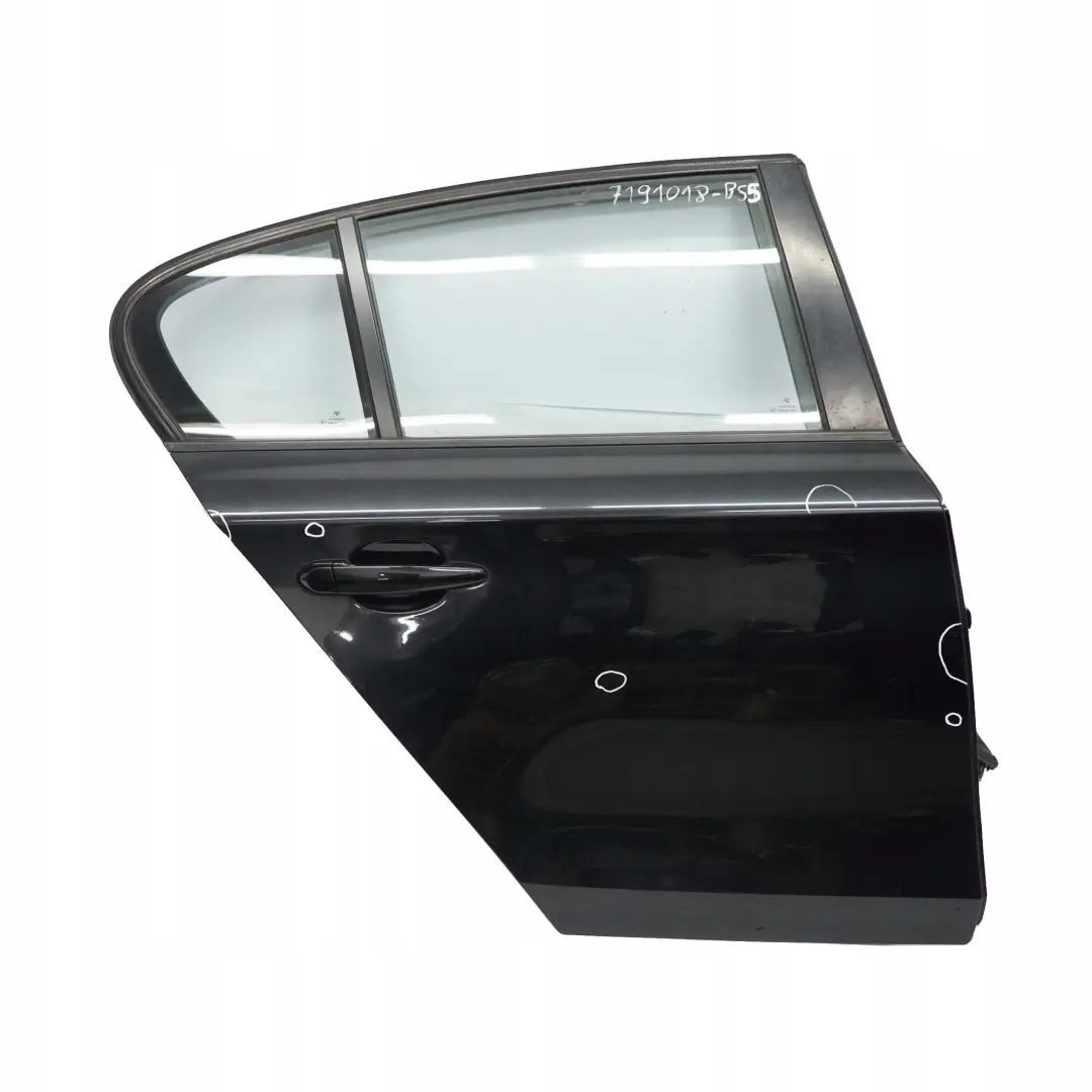 Arriere Droite Noir Sapphire Noir Metallique - 475 pour BMW E87 Porte à propos du numéro de pièce 7191018 BMW E87 Porte Arriere Droite Noir Sapphire Noir Metallique - 475 - SKU 7191018-BS5 - Numéro de pièce 7191018
