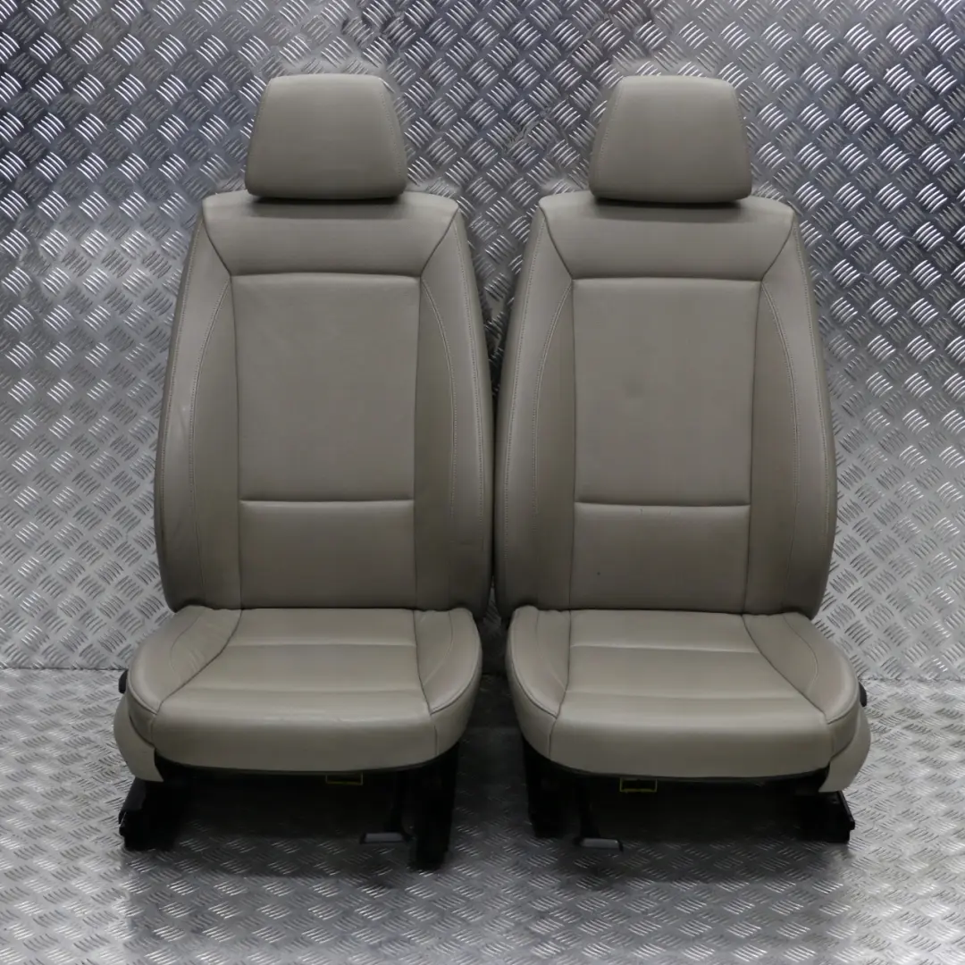 Fotel kanapa skóra beige Boston do BMW o numerze E87 BMW Fotel kanapa skóra beige Boston - SKU E87 Beige Leather Seats (LHC2) - Numer Części E87