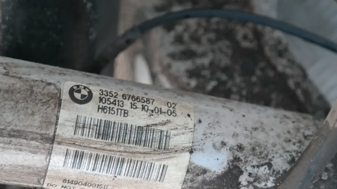 Posteriore Sinistra Molla Sospensioni Cuscinetto Perno per BMW E61 530d con numero di parte 33526766587 BMW E61 530d Posteriore Sinistra Molla Sospensioni Cuscinetto Perno - SKU 6766587-1 - Numero di parte 33526766587