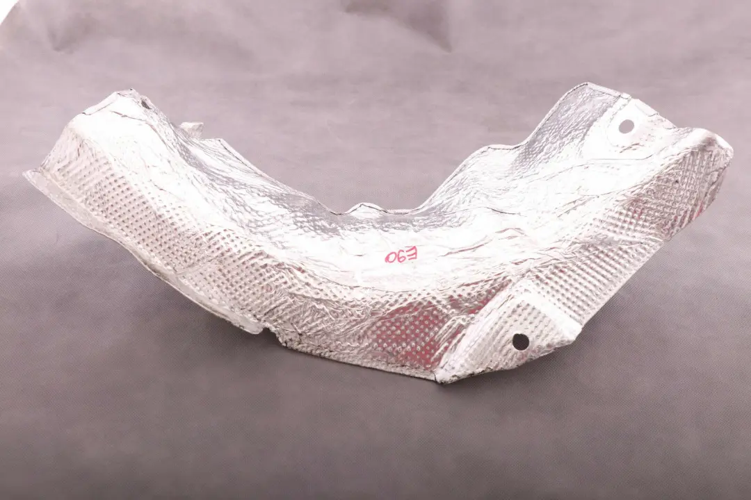 Plaque d'isolation Thermique de la Paroi Avant pour BMW E84 E90 E91 E93 à propos du numéro de pièce 7072693 BMW E84 E90 E91 E93 Plaque d'isolation Thermique de la Paroi Avant - SKU 7072693 - Numéro de pièce 7072693