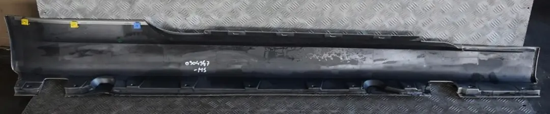 Revetement Seuil A Gauche Mineralsilber Argent Metallise A14 pour BMW E63 E64 à propos du numéro de pièce 0304947 BMW E63 E64 Revetement Seuil A Gauche Mineralsilber Argent Metallise A14 - SKU 0304947-MS - Numéro de pièce 0304947