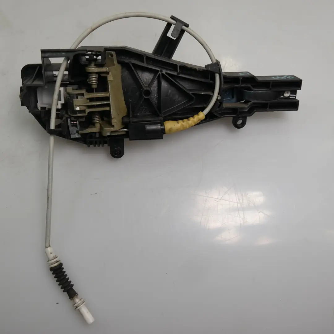 Klamka lewa tylna tył mysticblau do BMW E90 E91 o numerze 0445185 BMW E90 E91 Klamka lewa tylna tył mysticblau - SKU 0445185-MYS - Numer Części 0445185