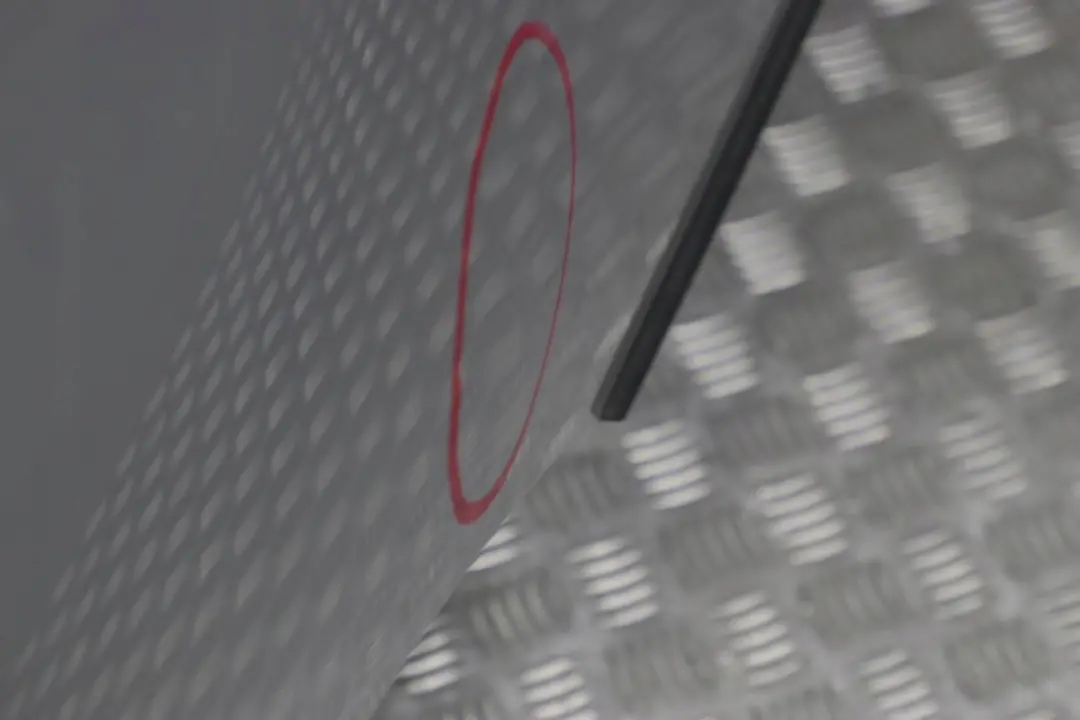 Tür Hinten Rechts Titansilber Titan Silber Metallic - 354 für BMW X5 er E53 4 mit Teilenummer 8256828 BMW X5 er E53 4 Tür Hinten Rechts Titansilber Titan Silber Metallic - 354 - SKU 8256828-TS4 - Teilenummer 8256828