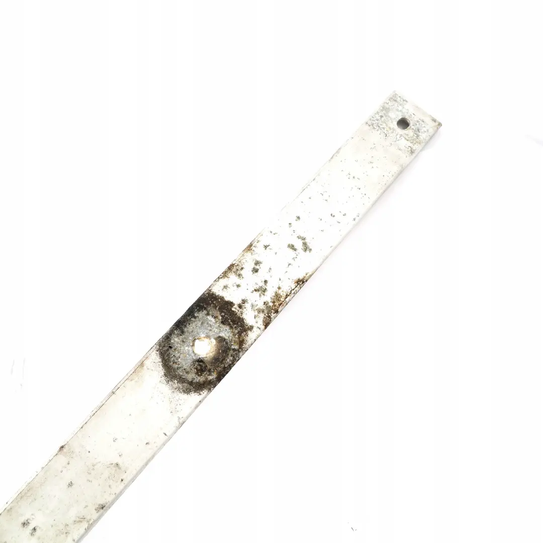  Mercedes-Benz C E Classe W204 W207 echappement Tunnel Rayures Support - SKU A2046190325 - Numéro de pièce A2046190325