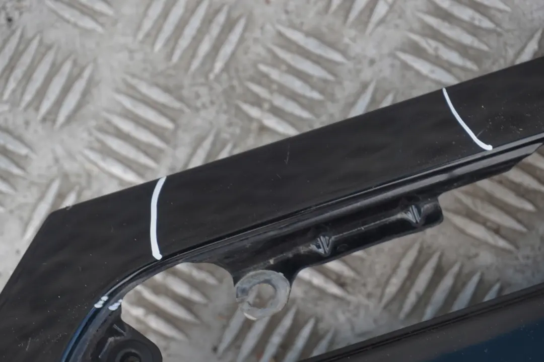 Błotnik lewy przód schwarz II 668 do MINI R50 o numerze 7037437 MINI R50 Błotnik lewy przód schwarz II 668 - SKU 7037437-SCH1 - Numer Części 7037437