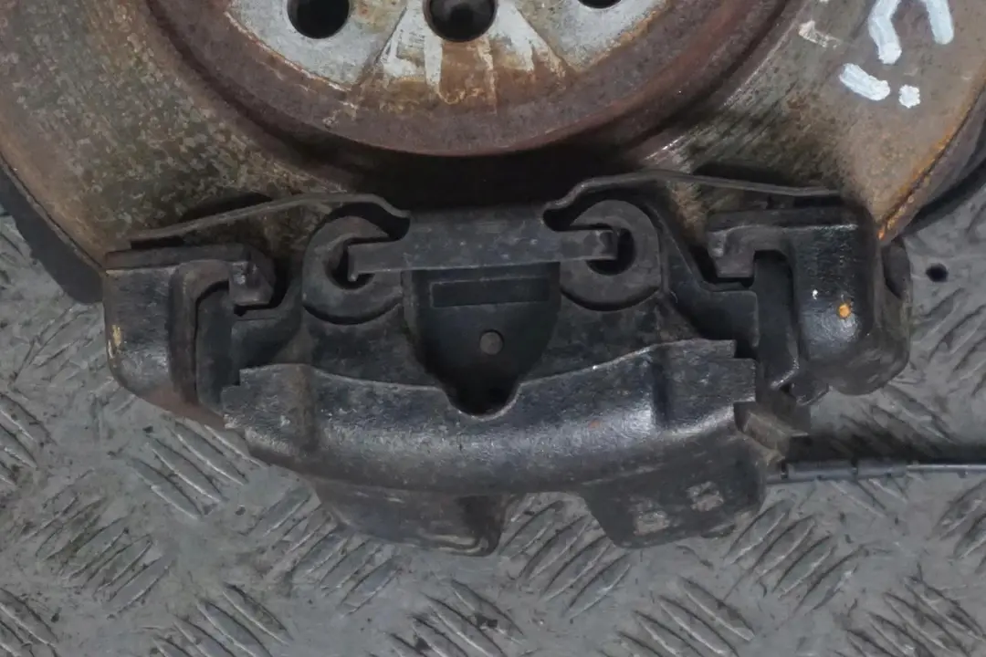 320Ci M54 M Sport Front Left N/S Suspension Leg Brake Disc to BMW 3 E46 Cabrio with Part number 2282101 BMW 3 E46 Cabrio 320Ci M54 M Sport Front Left N/S Suspension Leg Brake Disc - SKU 2282101 - Part number 2282101