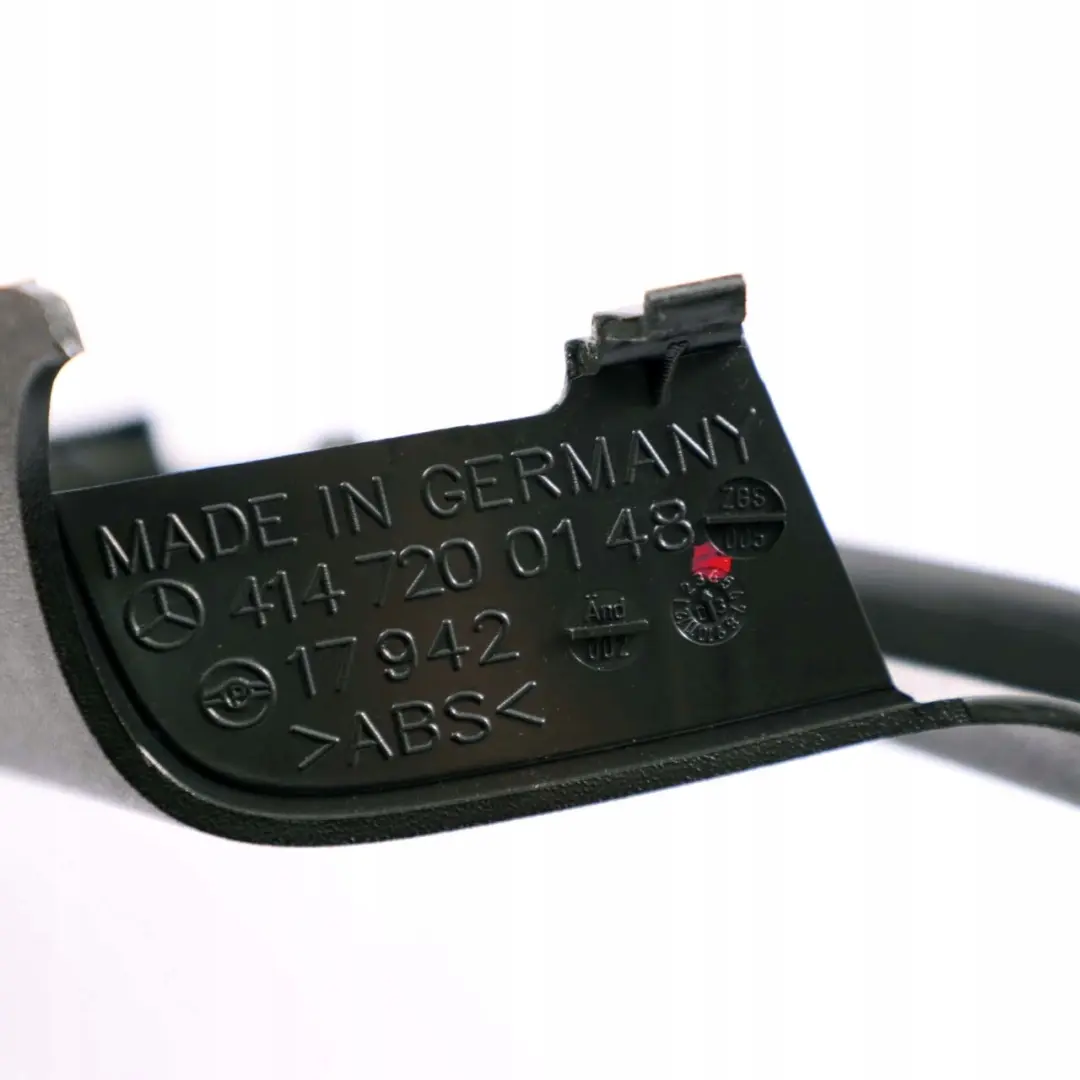 W414 Destra Porta Triangolo Rivestimento Pannello Altoparlante per Mercedes Vaneo con numero di parte A4147200148 Mercedes Vaneo W414 Destra Porta Triangolo Rivestimento Pannello Altoparlante - SKU A4147200148 - Numero di parte A4147200148