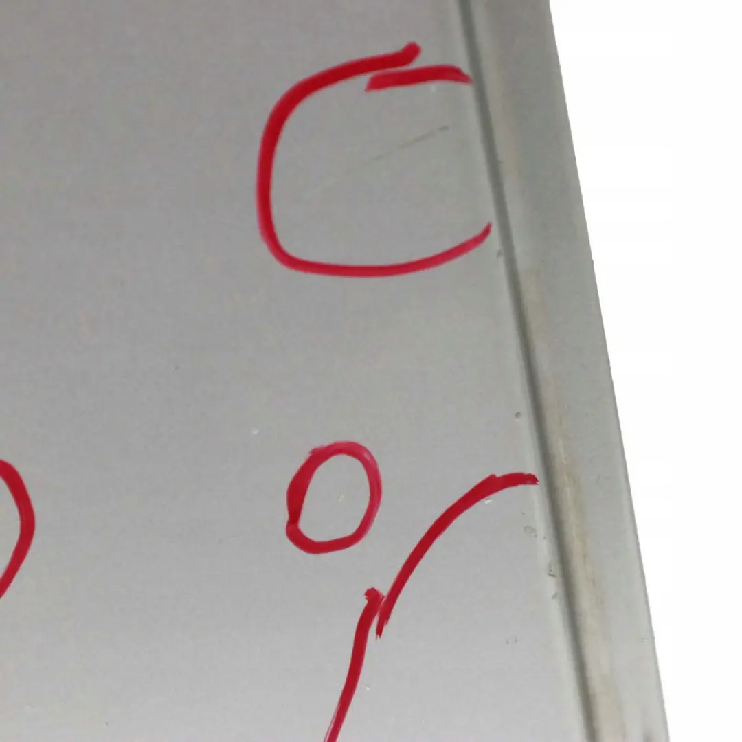 Mercedes-Benz W414 Porta Scorrevole Destra Brillante Argento Metallizzato - per con numero di parte A4147300005 Mercedes-Benz W414 Porta Scorrevole Destra Brillante Argento Metallizzato - - SKU A4147300005-BRS - Numero di parte A4147300005