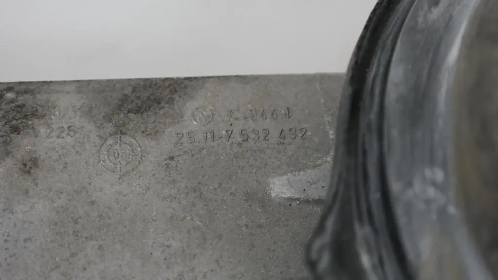 Palanca De cambio Brazo De cambio Reforzado Gasolina para BMW E90 E91 con número de pieza 7542202 BMW E90 E91 Palanca De cambio Brazo De cambio Reforzado Gasolina - SKU 7542202 - Número de pieza 7542202