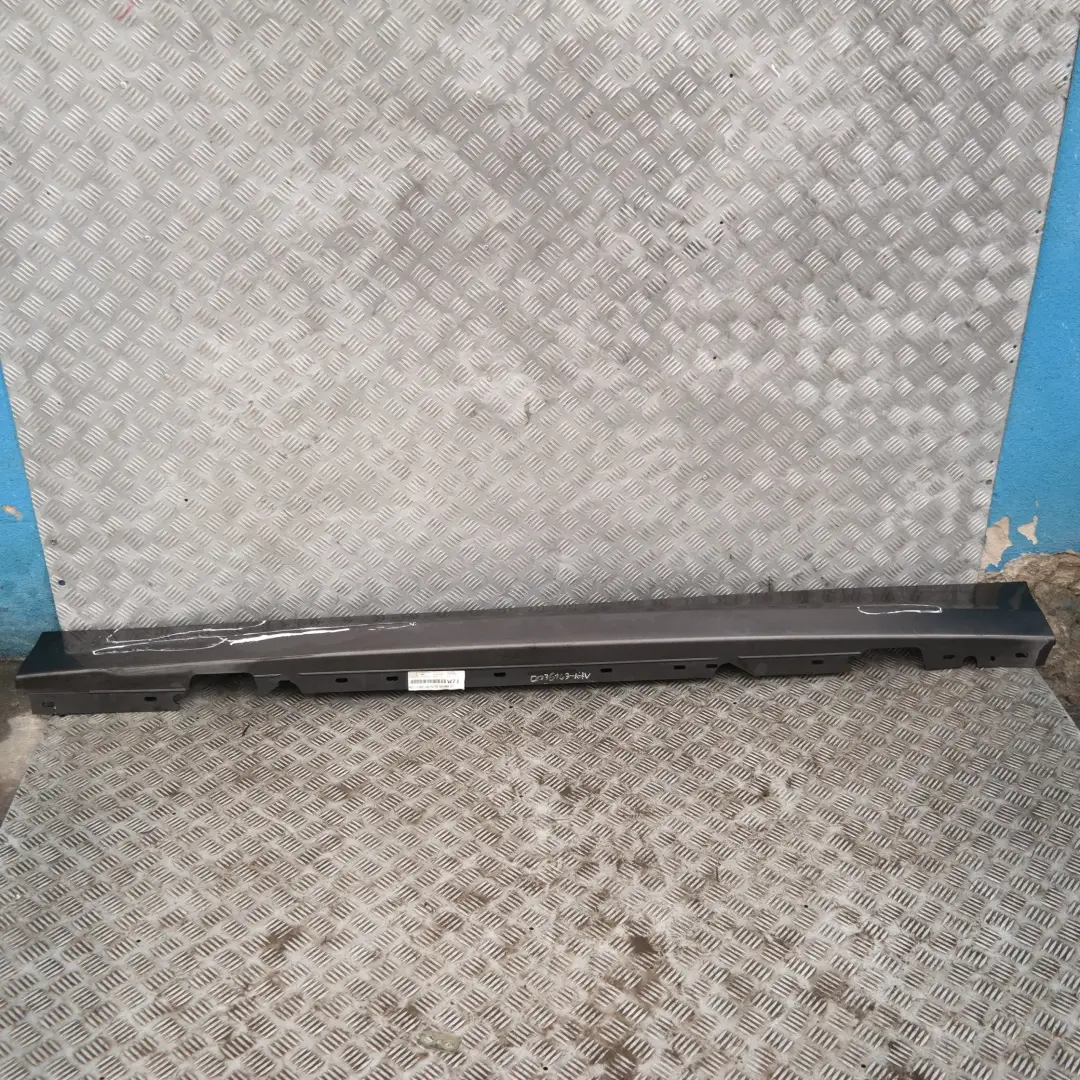 BMW E81 E82 E88 Listello Portiera Apertura Gonna SX Havanna Metallizzato A17 - SKU 0036143-HAV - Numero di parte 36143
