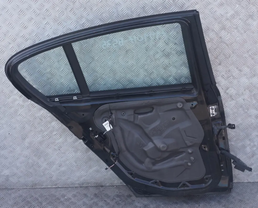 drzwi lewe tylne lewy tył black saphire do BMW E87 o numerze 7191017 BMW E87 drzwi lewe tylne lewy tył black saphire - SKU 7191017-BS35 - Numer Części 7191017