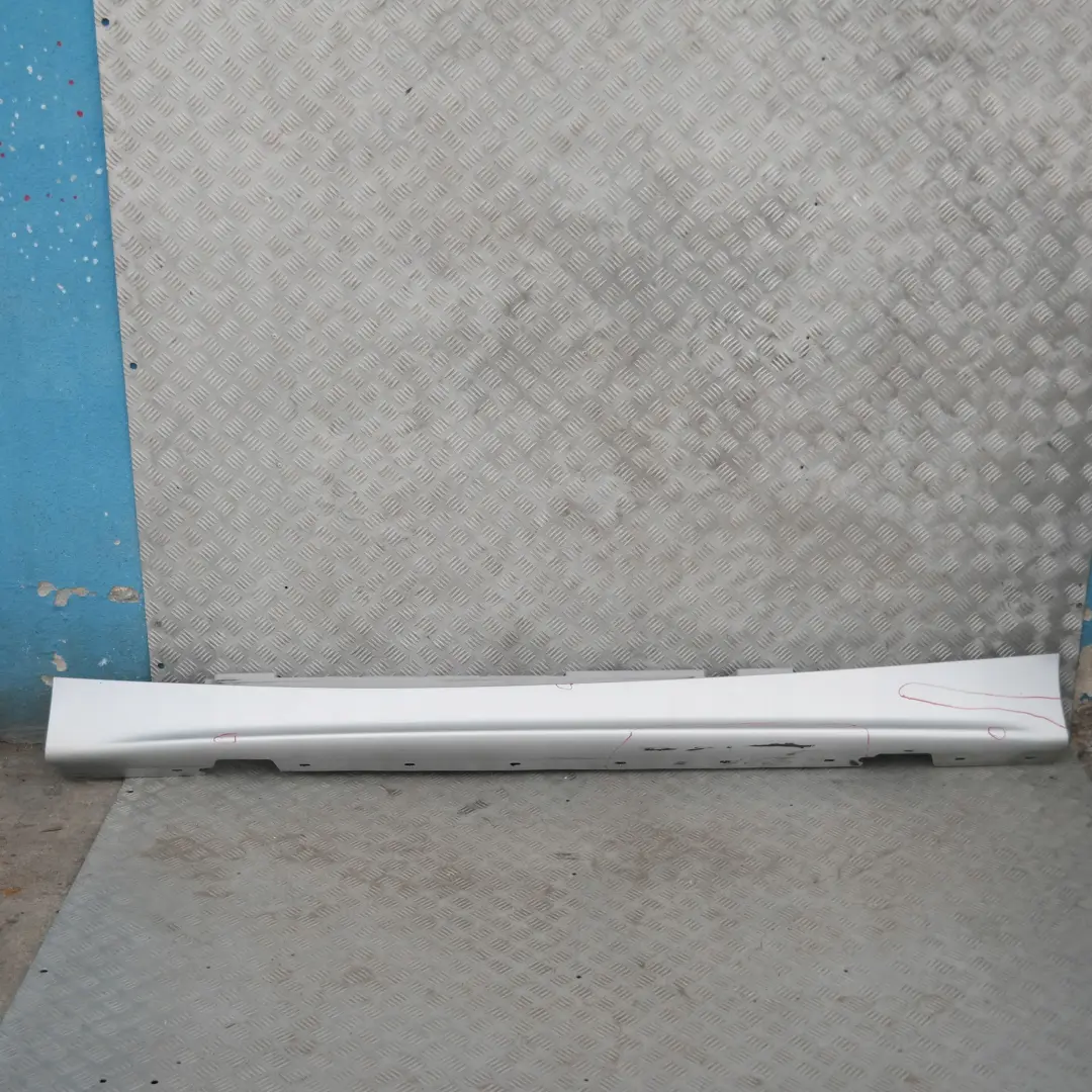 BMW 1 22 E87 Bas de Porte Couverture Seuil a Gauche Argent Titane Sliber - SKU 0032949-TS22 - Numéro de pièce 32949