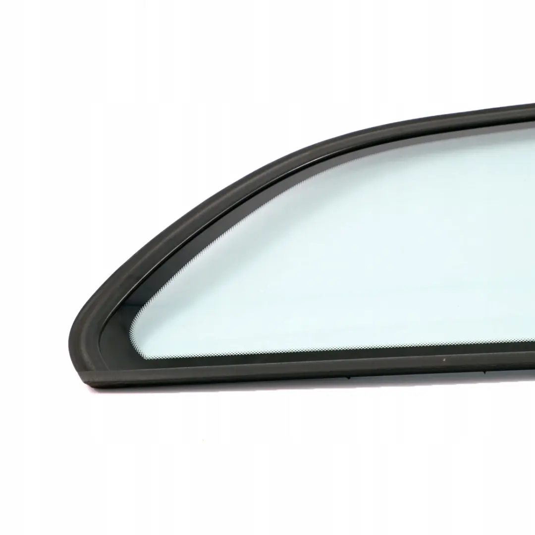 Trasero Derecho Lado Cuarto Ventana Vidrio Verde AS2 para BMW E46 Touring con número de pieza 8231852 BMW E46 Touring Trasero Derecho Lado Cuarto Ventana Vidrio Verde AS2 - SKU 8231852 - Número de pieza 8231852