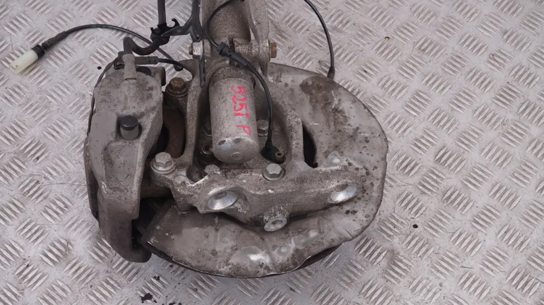 N53 Amortisseur avant Gauche Bremssattelscheibe pour BMW E60 LCI 525i à propos du numéro de pièce 6775055 BMW E60 LCI 525i N53 Amortisseur avant Gauche Bremssattelscheibe - SKU 6775055-2 - Numéro de pièce 6775055