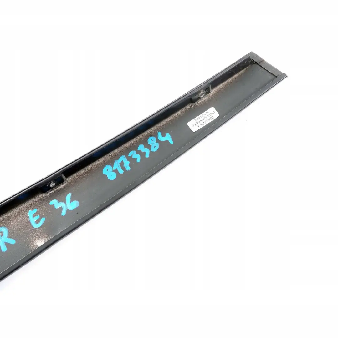 Berline Couverture Fenetre B Colonne Porte avant Droite Noir pour BMW 3 E36 à propos du numéro de pièce 8173384 BMW 3 E36 Berline Couverture Fenetre B Colonne Porte avant Droite Noir - SKU 8173384 - Numéro de pièce 8173384