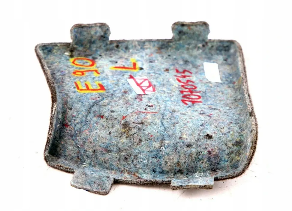 Revetement Feu Arriere Coffre Arriere Gauche pour BMW 3 Serie E90 à propos du numéro de pièce 7070545 BMW 3 Serie E90 Revetement Feu Arriere Coffre Arriere Gauche - SKU 7070545 - Numéro de pièce 7070545