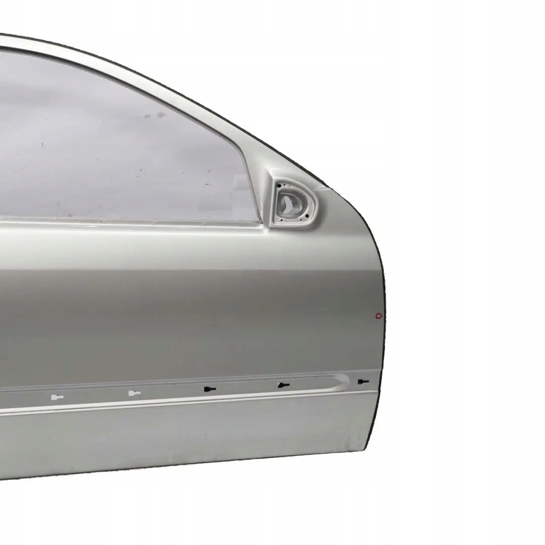 Classe C W203 CL203 Porta Anteriore Destra Argento Brillante Metallico per Mercedes con numero di parte A2037201605 Mercedes Classe C W203 CL203 Porta Anteriore Destra Argento Brillante Metallico - SKU A2037201605-BRS - Numero di parte A2037201605