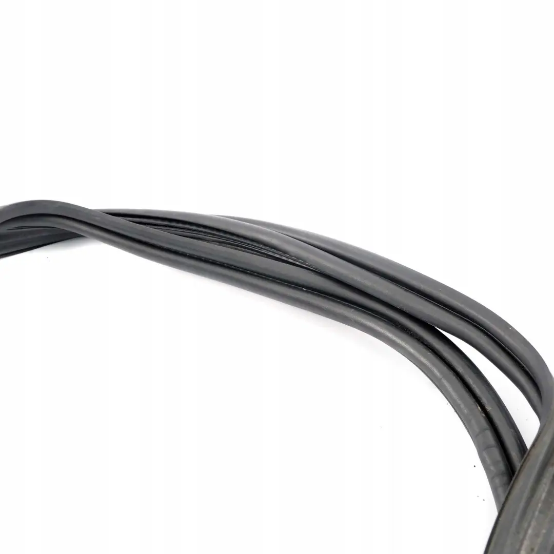 Guarnizione Scheibenklappe Portellone Mercedes W204 - SKU A2047500298 - Numero di parte A2047500298