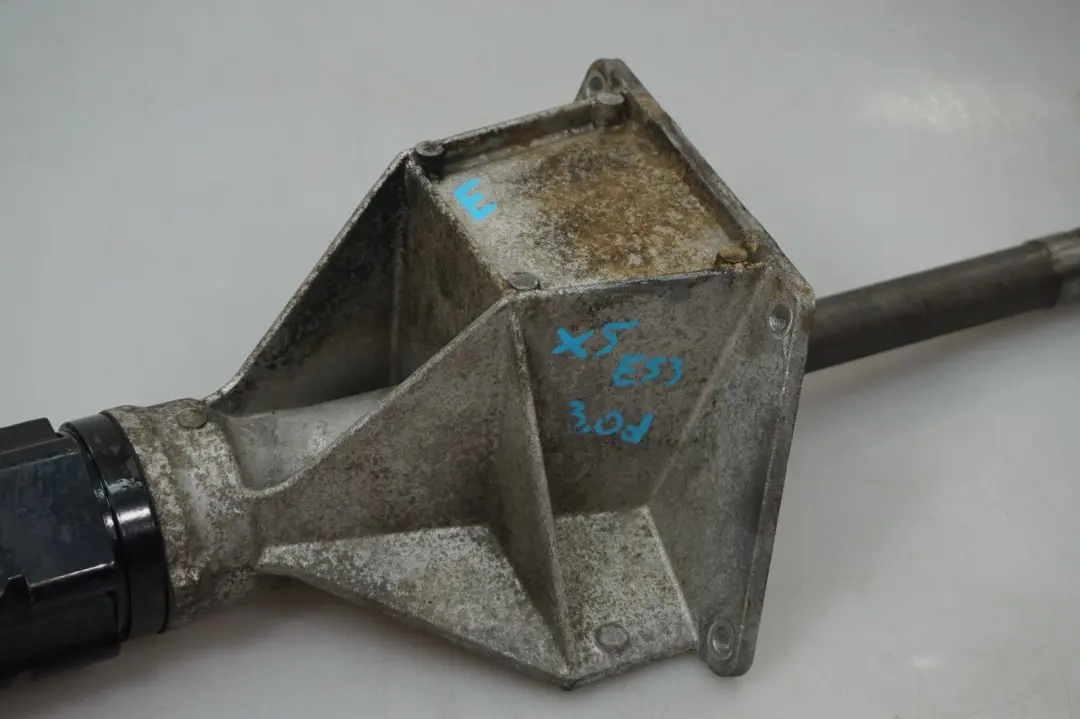 M57 3.0d Diesel Driveshaft Right Supporting Bracket to BMW X5 Series E53 with Part number 7503120 BMW X5 Series E53 M57 3.0d Diesel Driveshaft Right Supporting Bracket - SKU 7503120 - Part number 7503120