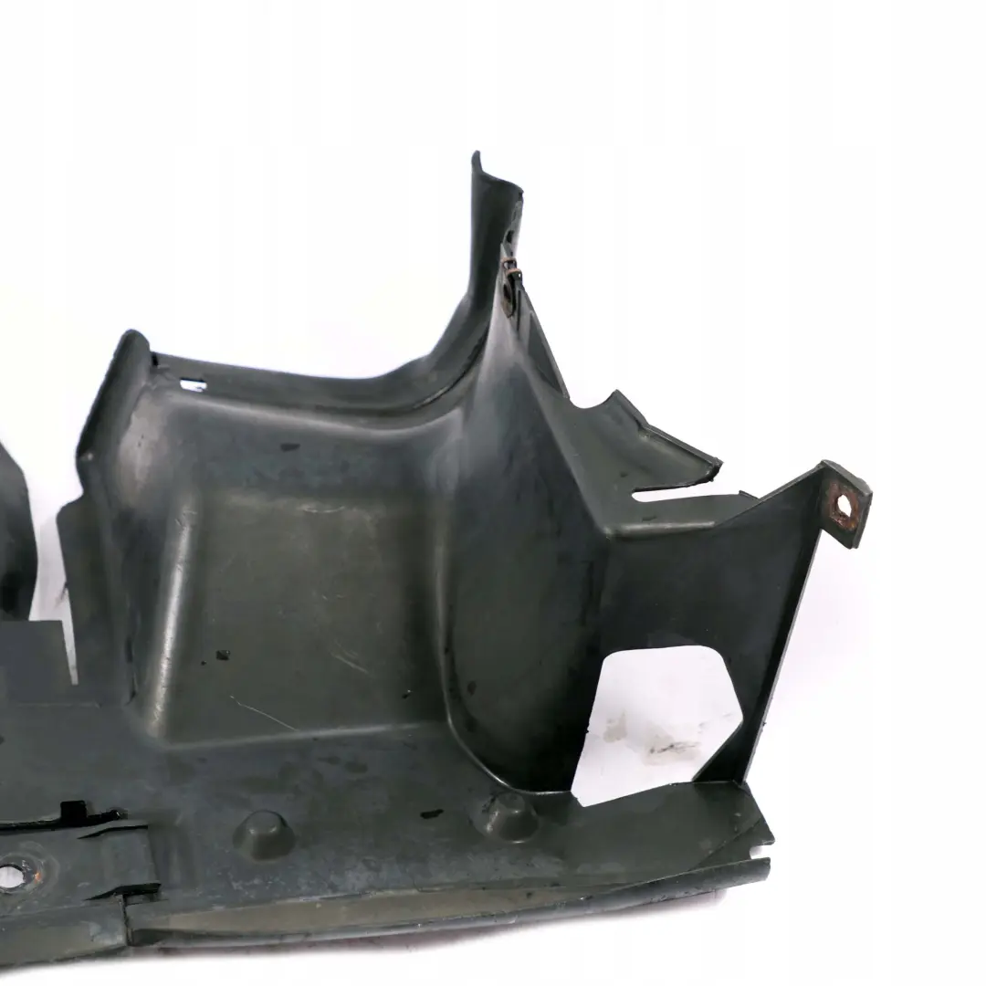 Wlot kanał kierownica powietrza prawy do BMW E36 o numerze 8156248 BMW E36 Wlot kanał kierownica powietrza prawy - SKU 8156248 - Numer Części 8156248