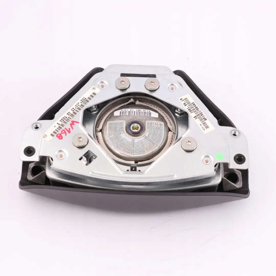 Mercedes A W168 Volant Airbag - SKU A1684600298 - Numéro de pièce A1684600298