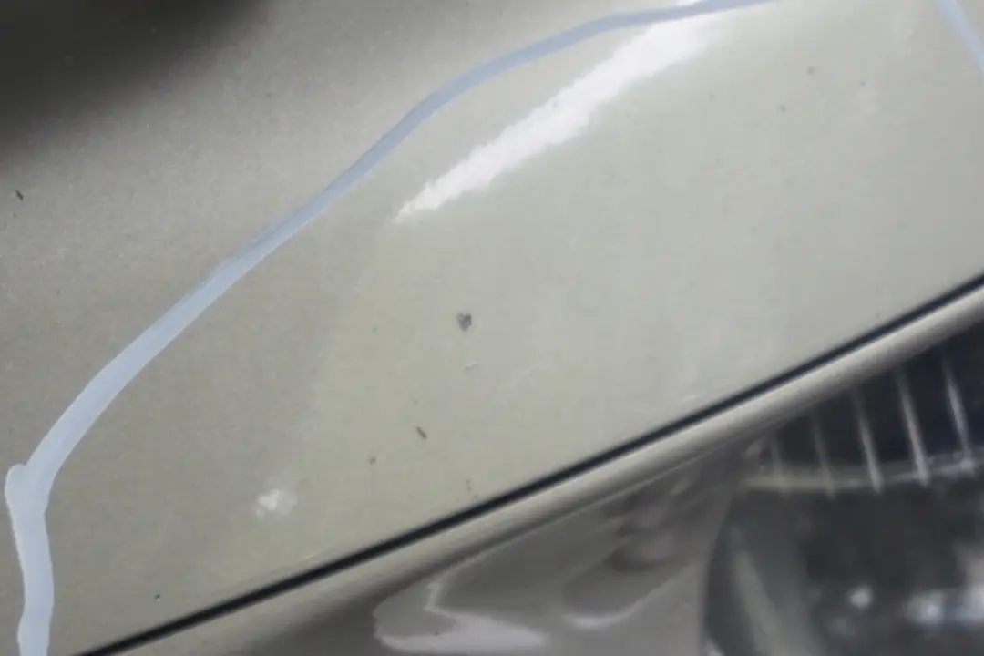 Complete Front Bumper Trim Panel Sparkling Silver to BMW Mini Cooper S R55 R56 R57 with Part number 0430242 BMW Mini Cooper S R55 R56 R57 Complete Front Bumper Trim Panel Sparkling Silver - SKU 0430242-SS - Part number 0430242