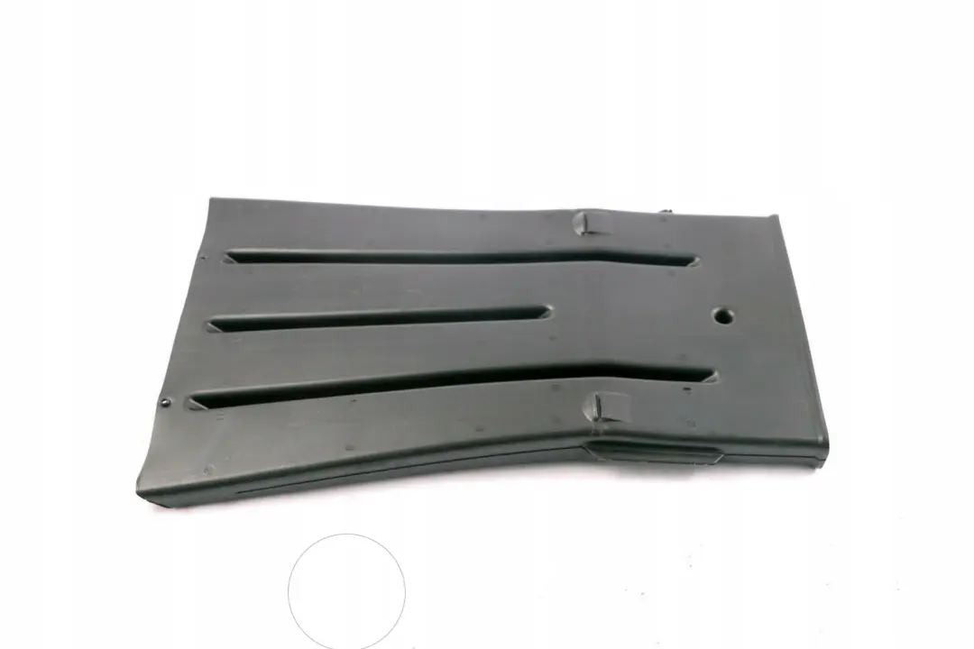 Wlot nawiew powietrza do MERCEDES C CLK CL203 W203 o numerze A2038311146 MERCEDES C CLK CL203 W203 Wlot nawiew powietrza - SKU A2038311146 - Numer Części A2038311146