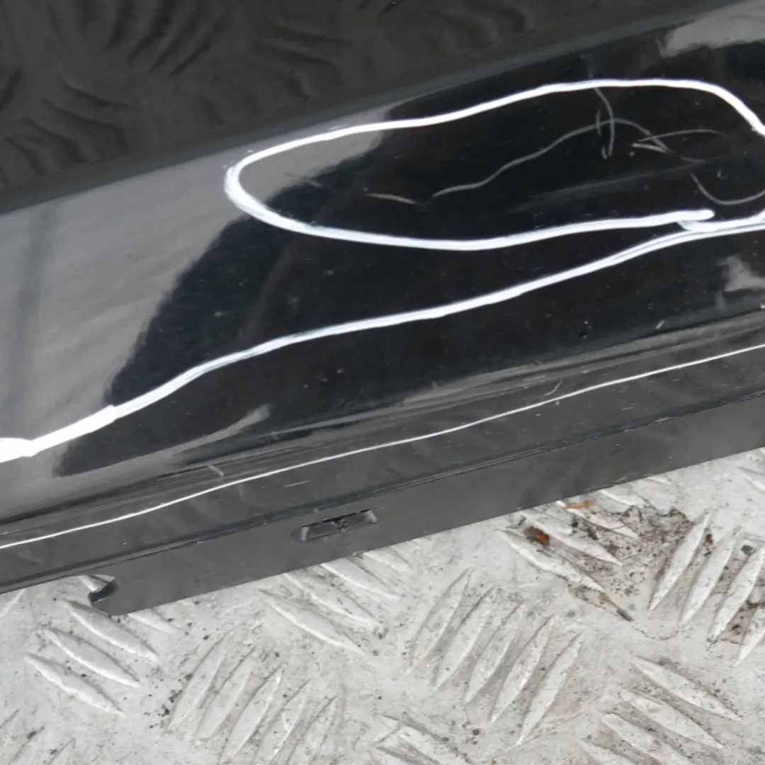 BMW 9 E87 LCI E87N Listón de umbral Faldón lateral derecho Schwarz II Negro 2 - SKU 0036144-SCH9 - Número de pieza 36144