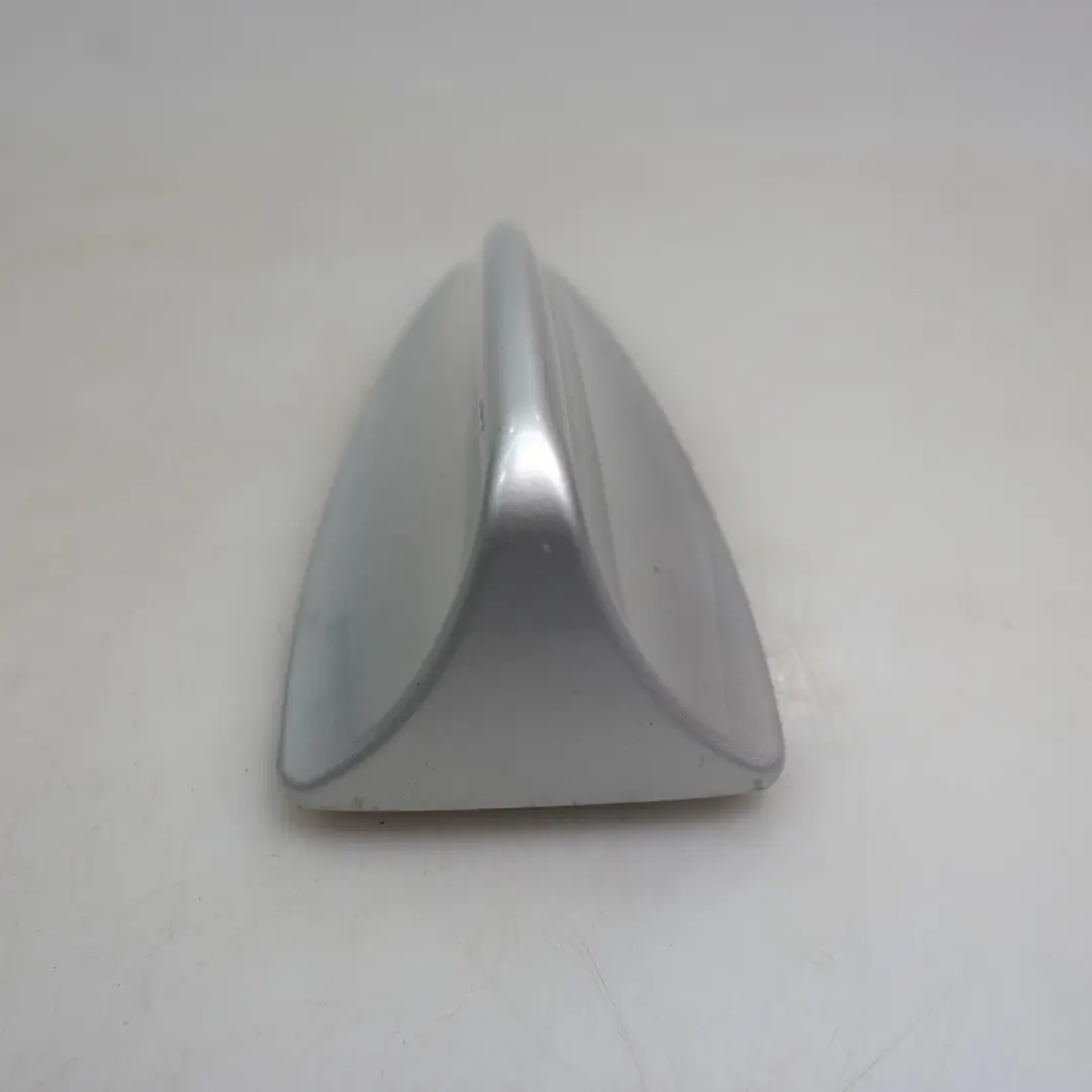 Empty Housing Exterior Cover Roof Antenna Shark Titansilber to BMW 5 Series E61 with Part number 6929373 BMW 5 Series E61 Empty Housing Exterior Cover Roof Antenna Shark Titansilber - SKU 6929373-TS - Part number 6929373