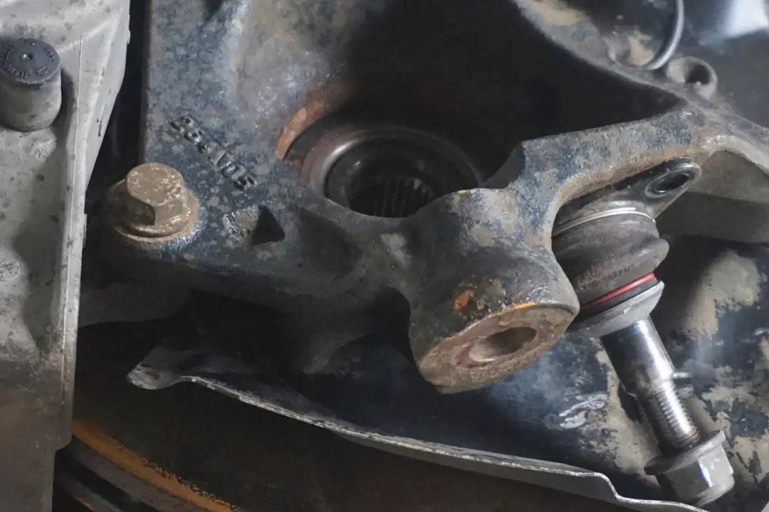 M57N2 Muelle Delantero Izquierdo Pata Suspensión Freno para BMW 5 E61 Touring 530xd con número de pieza 6768797 BMW 5 E61 Touring 530xd M57N2 Muelle Delantero Izquierdo Pata Suspensión Freno - SKU lhd-6786517 - Número de pieza 6768797