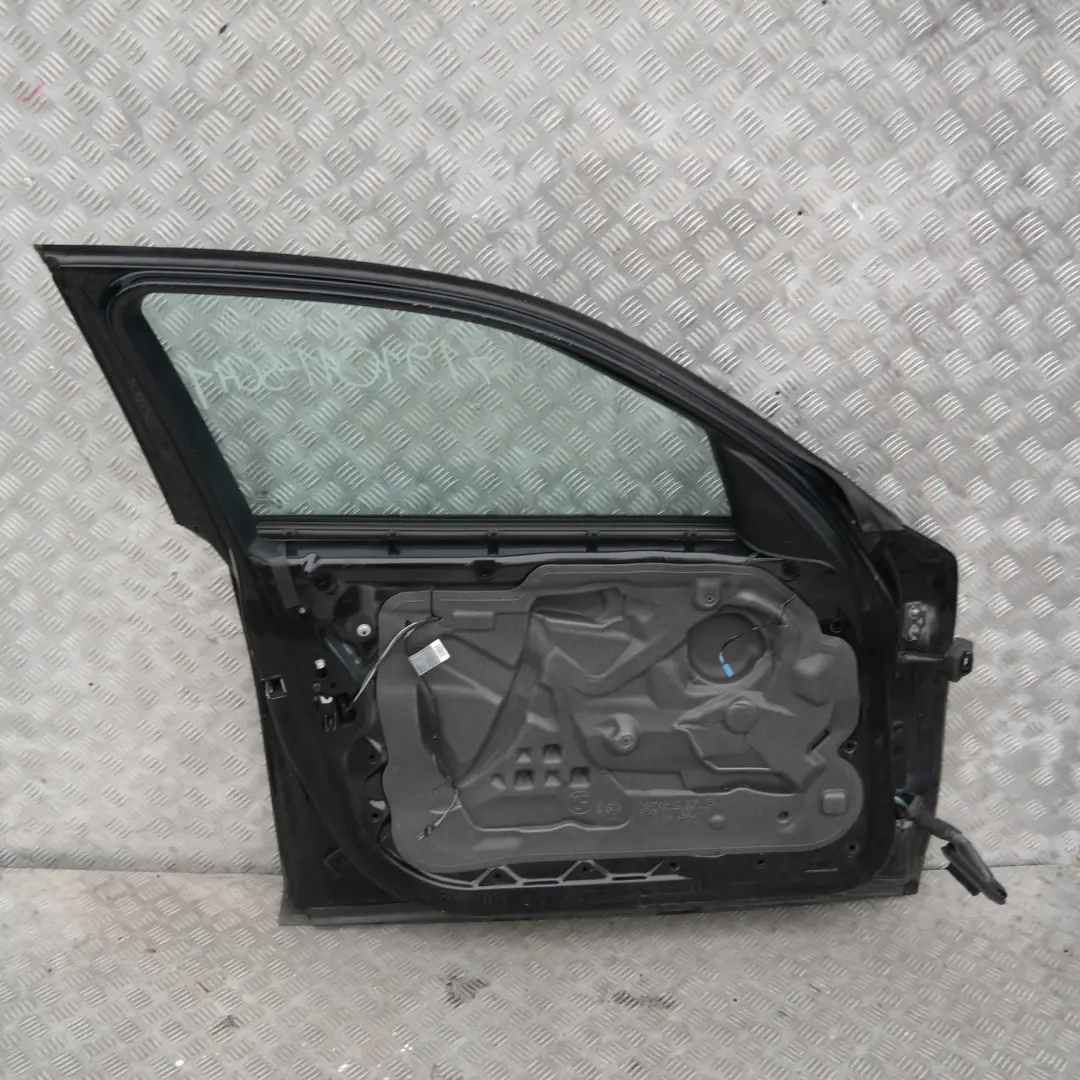 BMW E87 drzwi lewe przednie przód schwarz II 668 - SKU 7191011-SCH1 - Numer Części 7191011