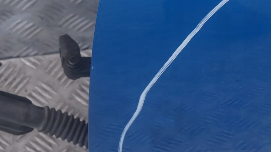 Drzwi lewe Laser Blue A59 do MINI Cooper R55 R56 o numerze 2755935 MINI Cooper R55 R56 Drzwi lewe Laser Blue A59 - SKU 2755935-LAB4 - Numer Części 2755935