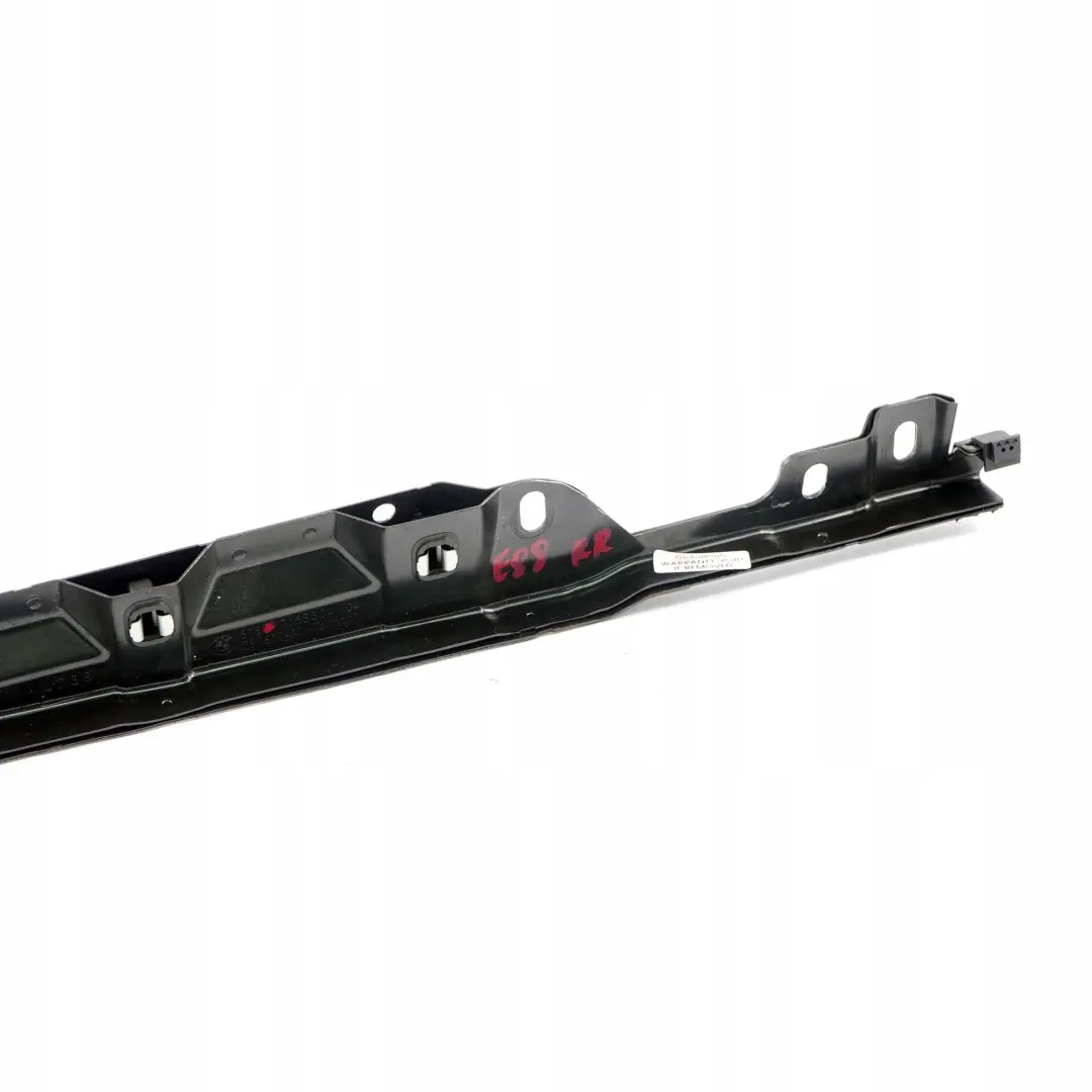 Listwa zgarniająca prawy tył do BMW E88 Cabrio o numerze 7165604 BMW E88 Cabrio Listwa zgarniająca prawy tył - SKU 7165604 - Numer Części 7165604