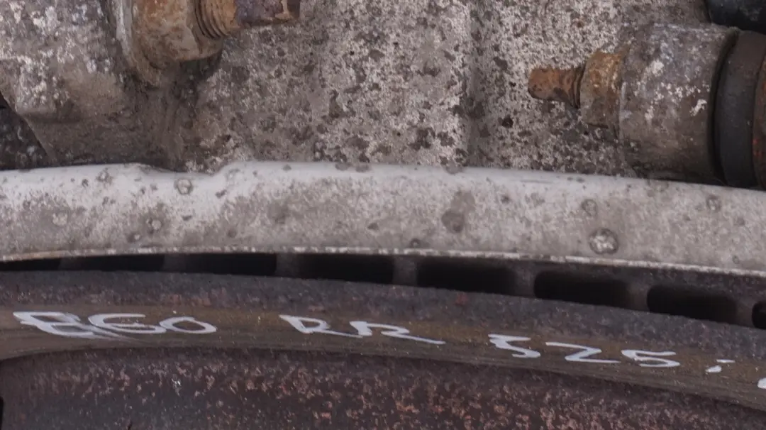 N53 Vettore Ruota Posteriore Destra Bremssattelscheibe per BMW E60 LCI 525i con numero di parte 6770906 BMW E60 LCI 525i N53 Vettore Ruota Posteriore Destra Bremssattelscheibe - SKU 6770906-1 - Numero di parte 6770906