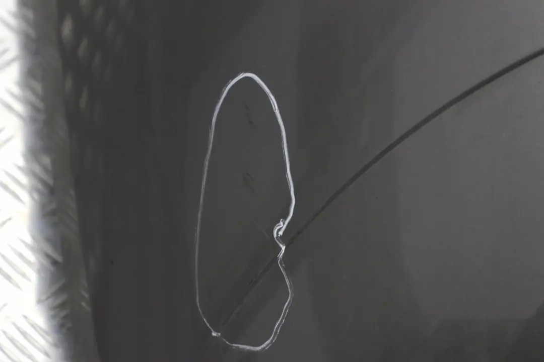 Zderzak tylny tył Sterlinggrau do BMW Z4 E85 o numerze 0031136 BMW Z4 E85 Zderzak tylny tył Sterlinggrau - SKU 0031136-STG1 - Numer Części 0031136