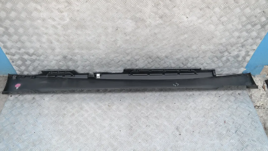 BMW 1 SERIES 7 E87 Sill strip side skirt left N/S BLACK 2 SCHWARZ II - 668 - SKU 0032949-SCH7 - Part number 51770032949