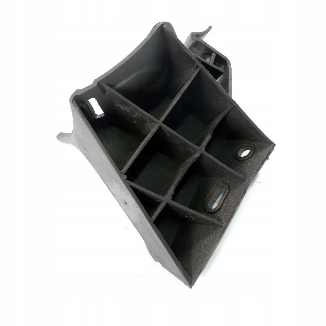  Mercedes-Benz Vito W639 Vase D'Expansion Eau Fraiche Support - SKU A6395011420 - Numéro de pièce A6395011420