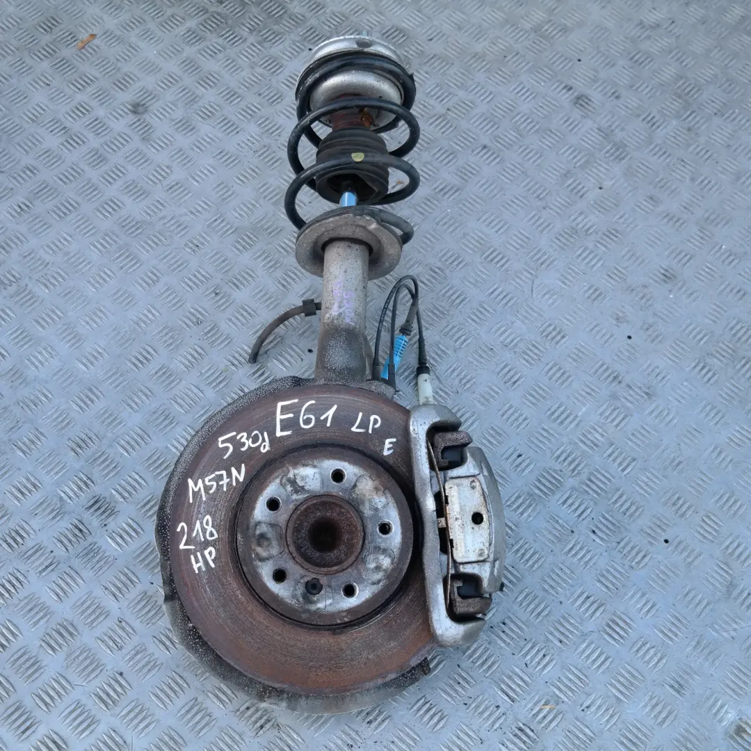 M57N Ammortizzatore Anteriore Sinistro Alloggiao Pinza Freno per BMW E61 530d con numero di parte 31316768797 BMW E61 530d M57N Ammortizzatore Anteriore Sinistro Alloggiao Pinza Freno - SKU 6768797 - Numero di parte 31316768797