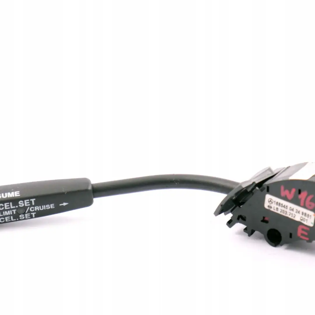 Manetka przełącznik tempomat do Mercedes A W168 o numerze A1685450424 Mercedes A W168 Manetka przełącznik tempomat - SKU A1685450424 - Numer Części A1685450424