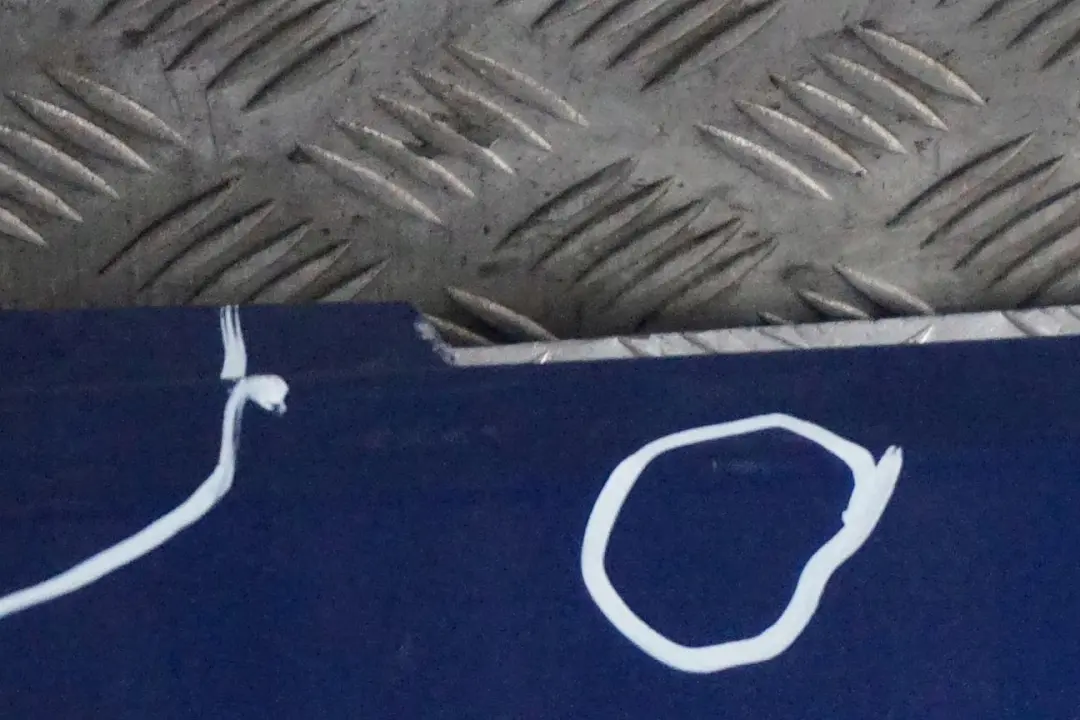 Reihe E92 E93 Schwellerleiste rechts Montegoblau Montego Blau - A51 für BMW 3 mit Teilenummer 0034058 BMW 3 Reihe E92 E93 Schwellerleiste rechts Montegoblau Montego Blau - A51 - SKU 0034058-MTB - Teilenummer 0034058