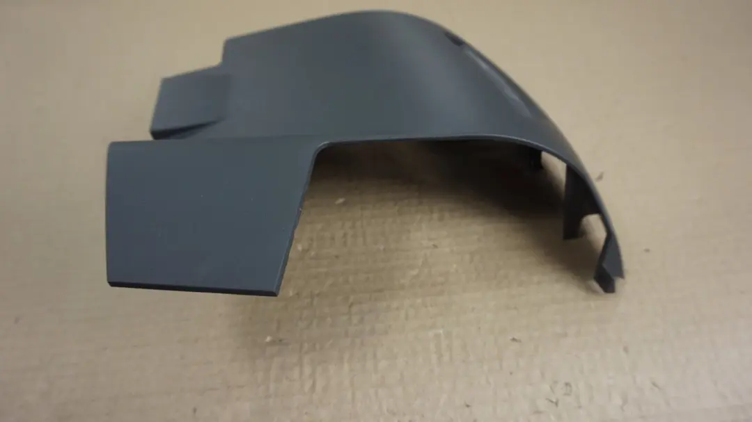 Revetement Gurtautomat Droite Gris Basalte Gris pour BMW X3 E83 à propos du numéro de pièce 3400512 BMW X3 E83 Revetement Gurtautomat Droite Gris Basalte Gris - SKU 3400512-BG - Numéro de pièce 3400512