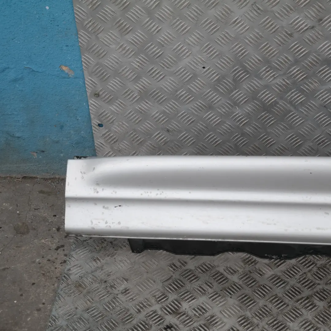 Abdeckung Schweller Links Titansilber Titan Silber ? 354 für BMW X3 er E83 mit Teilenummer 51713330865 BMW X3 er E83 Abdeckung Schweller Links Titansilber Titan Silber ? 354 - SKU 3330865-TS - Teilenummer 51713330865