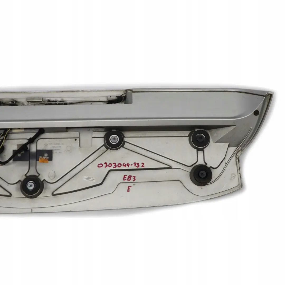 Spoiler Portellone Argento-Titanio Titan Argento Metallico 354 per BMW X3 2 E83 con numero di parte 0303044 BMW X3 2 E83 Spoiler Portellone Argento-Titanio Titan Argento Metallico 354 - SKU 0303044-TS2 - Numero di parte 0303044