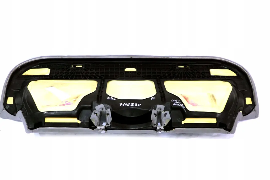 Siege Arriere Siege Reference Cuir Dakota Gris pour BMW 3 Serie E90 à propos du numéro de pièce 7146832 BMW 3 Serie E90 Siege Arriere Siege Reference Cuir Dakota Gris - SKU 7146832 - Numéro de pièce 7146832