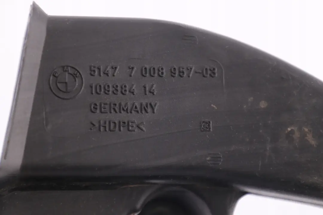 Heizkanal Fondraum links hinten für BMW E60 M5 E61 E63 E64 M6 mit Teilenummer 7008957 BMW E60 M5 E61 E63 E64 M6 Heizkanal Fondraum links hinten - SKU 7008957 - Teilenummer 7008957