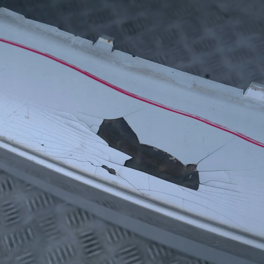 Zderzak tylny tył pdc titansilber 354 do BMW E87 o numerze 51120032630-TS BMW E87 Zderzak tylny tył pdc titansilber 354 - SKU 0032630-TS - Numer Części 51120032630-TS